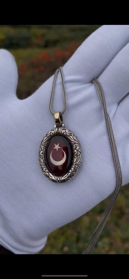 Kehribar Taşı Ay Yıldızlı Gümüş Madalyon Kolye Tilki Kuyruğu Zinciri İle